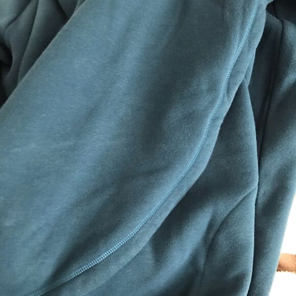 Athleta Cozy Karma Asymmetrical Pullover Size 1X Dark Teal - Fleece lined - Picture 5 of 9